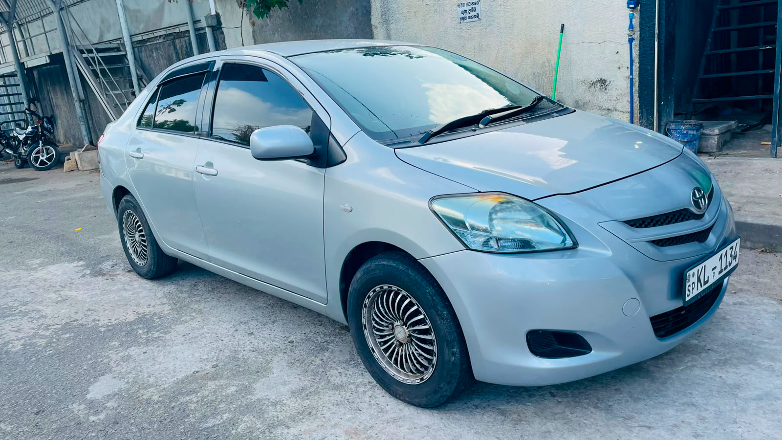 Аренда авто Toyota Belta Sedan, Галле, Шри-Ланка, 150.00$ в день