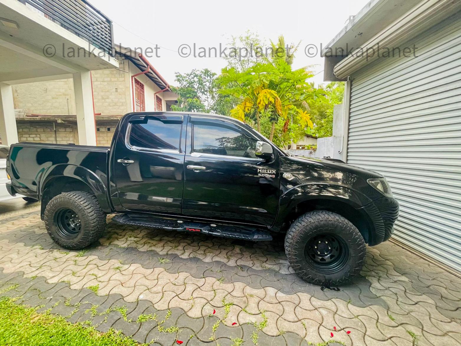 Аренда авто Toyota Hilux, Коломбо, Шри-Ланка, 150.00$ в день